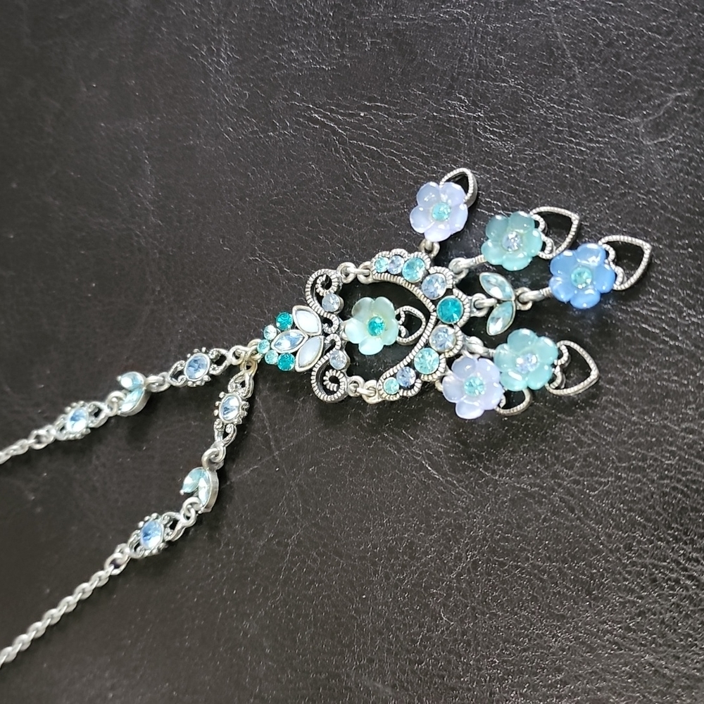Necklace - Picture 2 of 3
